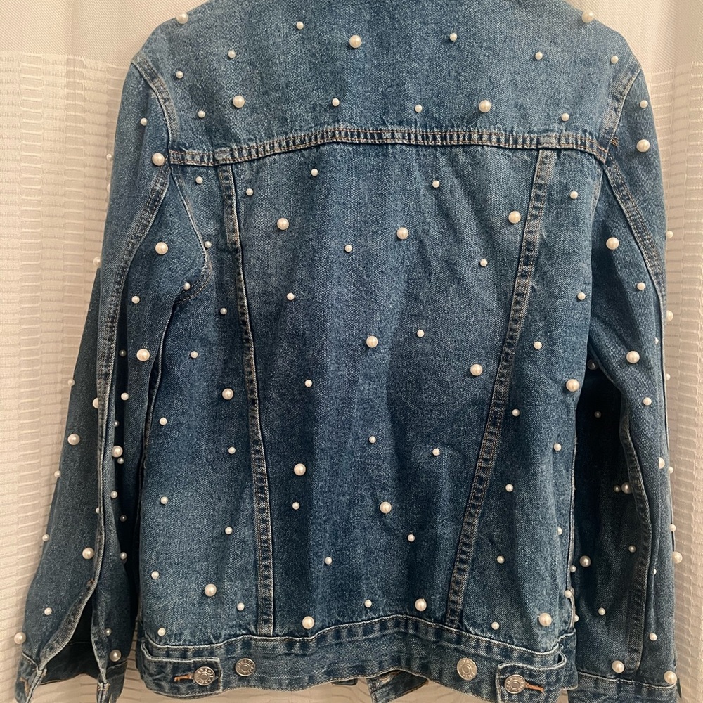 Sunset & Spring
Embellished Denim Jacket - Picture 2 of 3